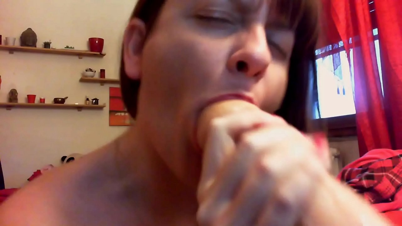 Sjajan orgazam za tvoju prljavu sestru, otvori usta i popij sve